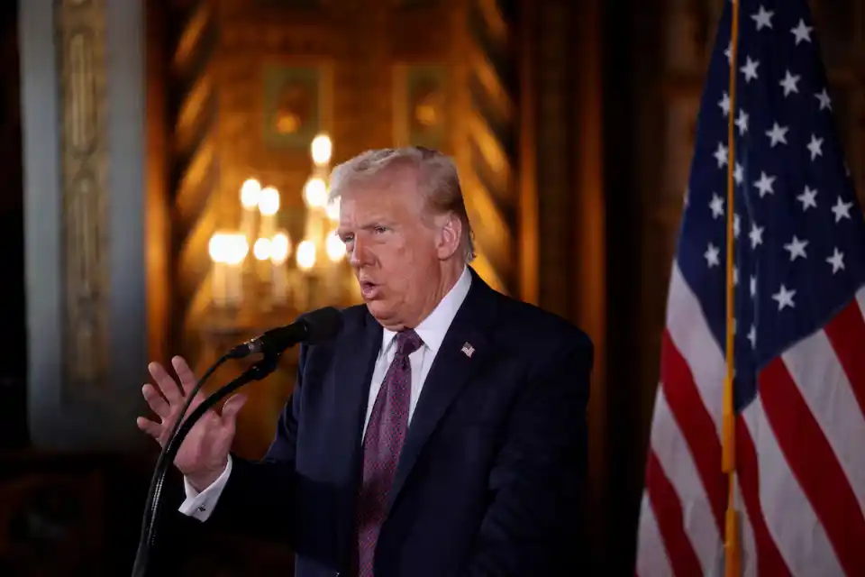 Bản tóm tắt tháng đầu tiên sau khi Trump nhậm chức